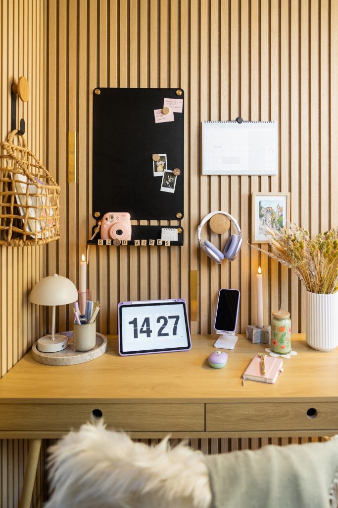 magnetic board, magnet, akupanel, classic oak, beige felt, girly desk-8