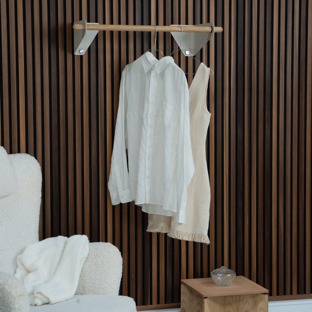 coat-rail-beige1