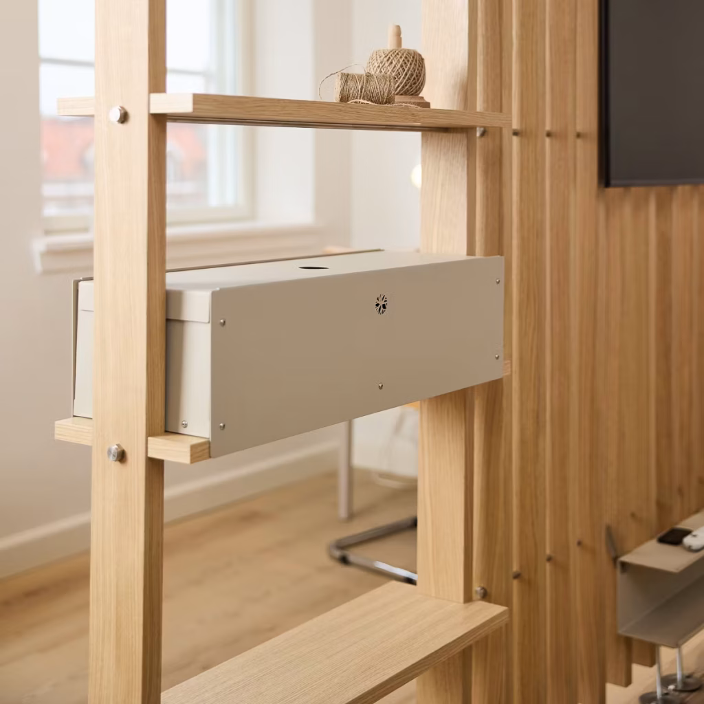 Image 7 de 9 dans la galerie EMBRACE | Nell Metal Box