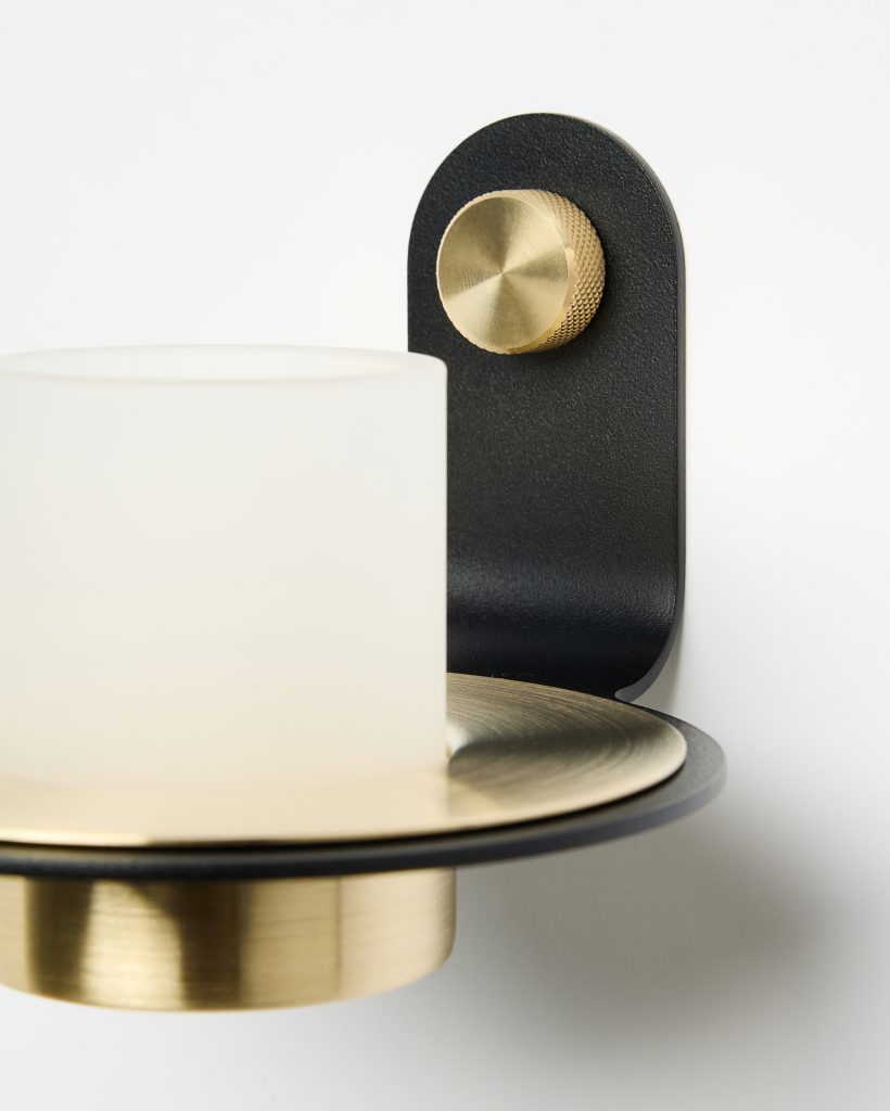 Image 5 de 6 dans la galerie Norr Candle Holder